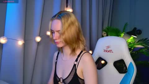 im Amy online show from December 22, 2025, 6:10 am