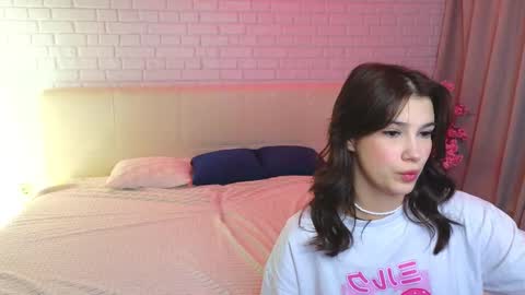 Merlizz Eva Jane Mila Nicole  left to right  online show from February 17, 2025, 5:36 am