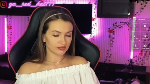 -RED HAT- online show from April 10, 2026, 6:23 pm