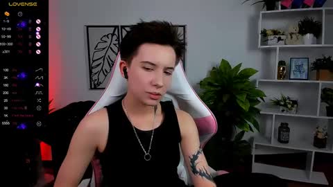 Snapshot of _rein_ramm chatting on March 4, 2025, 9:07 am Rein online show from March 4, 2025, 9:07 am