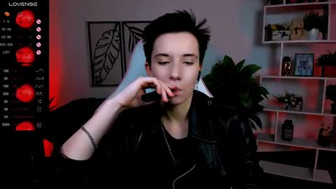 Snapshot of _rein_ramm chatting on March 6, 2025, 12:30 pm Rein online show from March 6, 2025, 12:30 pm