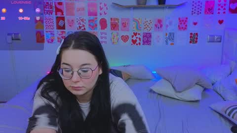 LISSAPVT IS OPEN online show from February 6, 2025, 9:06 pm