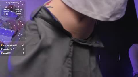 Snapshot of _sabrinamoon chatting on February 18, 2025, 3:21 pm online show from February 18, 2025, 3:21 pm