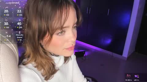 Snapshot of _sabrinamoon chatting on February 21, 2025, 2:59 pm online show from February 21, 2025, 2:59 pm