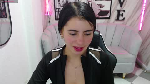 Samantha online show from December 12, 2024, 1:06 pm