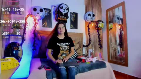 SAMANTHA FOX online show from October 10, 2025, 11:31 am