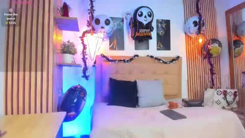 SAMANTHA FOX online show from October 21, 2025, 10:05 am