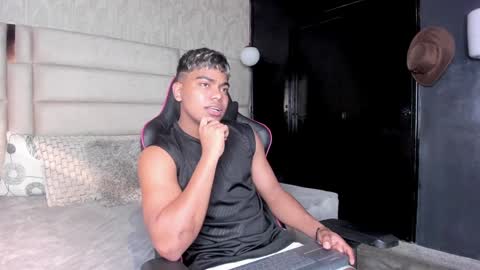 _sammy_ice online show from February 26, 2025, 12:38 am