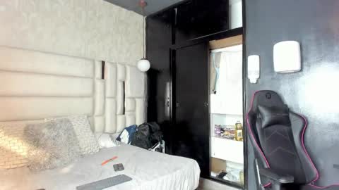 _sammy_ice online show from March 10, 2025, 5:00 am