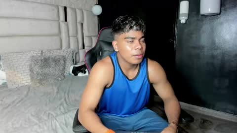 _sammy_ice online show from March 11, 2025, 1:59 am