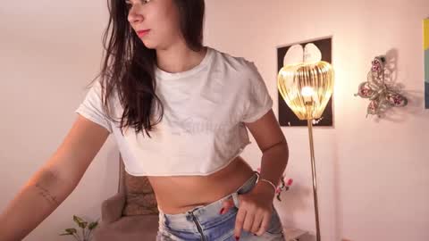 Snapshot of _samycute chatting on February 7, 2025, 5:40 pm Samy. online show from February 7, 2025, 5:40 pm