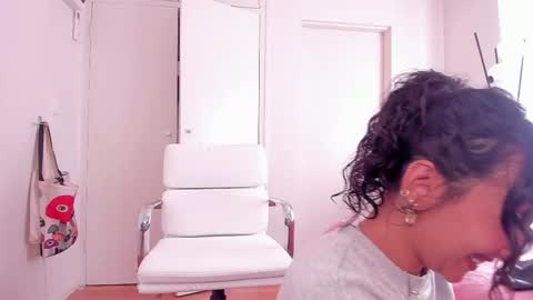 Snapshot of _sandy_s_ chatting on February 14, 2025, 11:53 pm Sandyy online show from February 14, 2025, 11:53 pm