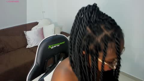 Snapshot of _sarah_banks chatting on January 25, 2025, 12:47 pm Ms. JONES online show from January 25, 2025, 12:47 pm