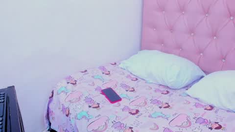 _saray_rose online show from June 3, 2026, 2:33 pm