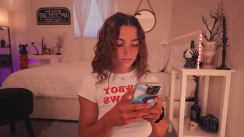 Snapshot of _savii chatting on October 13, 2025, 5:24 pm Savii online show from October 13, 2025, 5:24 pm