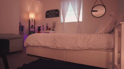 Snapshot of _savii chatting on October 15, 2025, 3:23 pm Savii online show from October 15, 2025, 3:23 pm