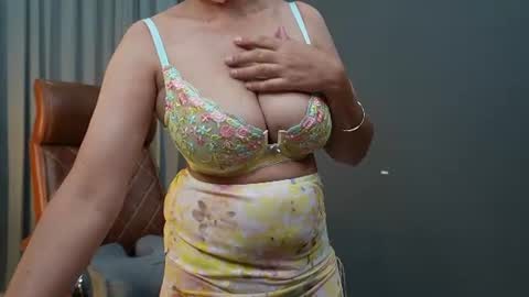 Snapshot of _savy_ chatting on June 27, 2026, 7:46 am Savreen online show from June 27, 2026, 7:46 am