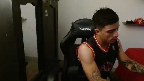 SCHNEIDER online show from November 30, 2025, 10:14 pm