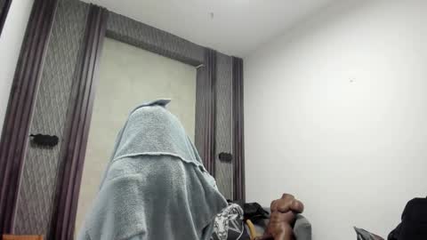 Selene online show from March 17, 2026, 1:32 am