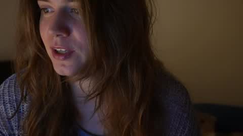 Snapshot of _sensualia_ chatting on June 15, 2026, 9:17 pm Lia online show from June 15, 2026, 9:17 pm