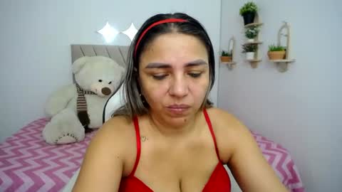 Snapshot of _sexyredhead_ chatting on August 1, 2026, 12:37 pm KATA online show from August 1, 2026, 12:37 pm