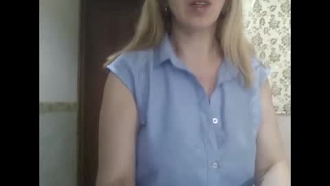 Snapshot of _sexyxsveta_ chatting on November 3, 2025, 5:52 am SexyXSveta online show from November 3, 2025, 5:52 am