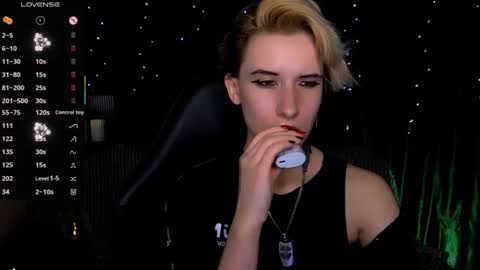 Snapshot of _shadow_devil__ chatting on July 31, 2026, 5:34 pm Alex online show from July 31, 2026, 5:34 pm