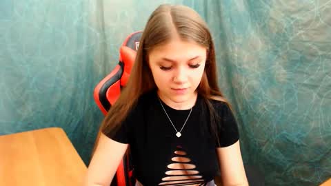 Mari online show from September 24, 2025, 12:08 pm