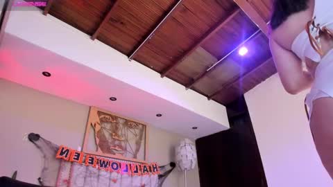    640  200   online show from October 31, 2025, 7:26 pm