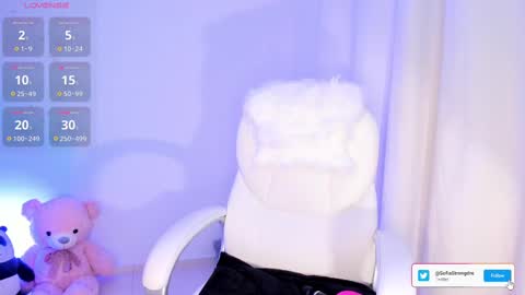 Snapshot of _sofiaa__ chatting on March 6, 2025, 11:42 pm online show from March 6, 2025, 11:42 pm