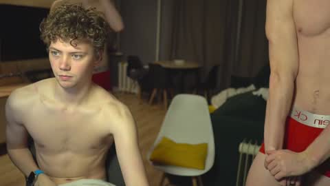 OLIVERpvt is open online show from December 4, 2024, 1:09 pm