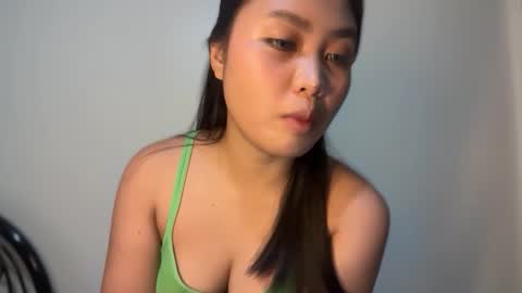_spicyjane online show from May 4, 2026, 9:44 pm