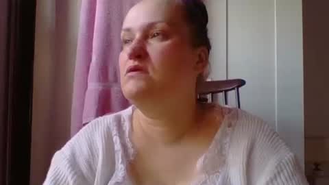 Snapshot of _squirty_pussyyy_ chatting on March 10, 2025, 7:32 am Melisa online show from March 10, 2025, 7:32 am