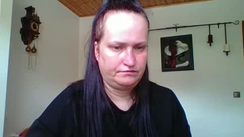 Snapshot of _squirty_pussyyy_ chatting on September 16, 2025, 9:43 am Melisa online show from September 16, 2025, 9:43 am