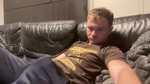 _stevie___ online show from November 21, 2025, 7:56 pm