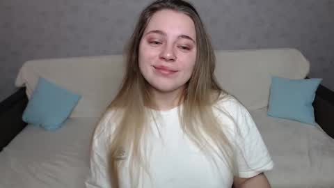 Snapshot of _sweet_lana_ chatting on December 14, 2024, 9:18 am Lana online show from December 14, 2024, 9:18 am