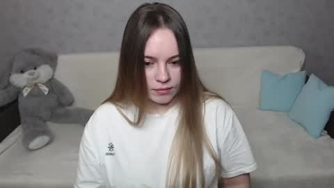 Snapshot of _sweet_lana_ chatting on February 8, 2025, 6:43 am Lana online show from February 8, 2025, 6:43 am