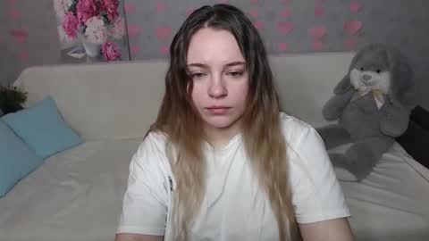 Snapshot of _sweet_lana_ chatting on February 19, 2025, 7:28 am Lana online show from February 19, 2025, 7:28 am