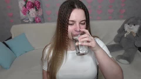 Snapshot of _sweet_lana_ chatting on February 22, 2025, 11:02 am Lana online show from February 22, 2025, 11:02 am