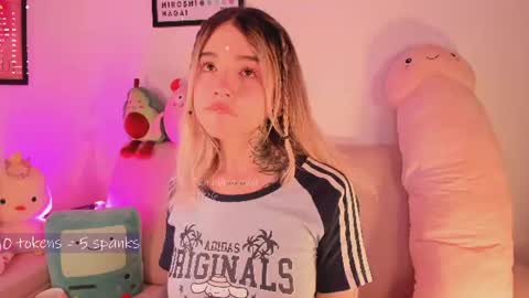 Snapshot of _tammarra_ chatting on June 18, 2026, 1:59 pm _tammarra_ online show from June 18, 2026, 1:59 pm