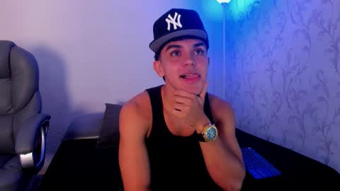 Snapshot of _taylorblack chatting on December 18, 2025, 11:38 am _taylorblack online show from December 18, 2025, 11:38 am