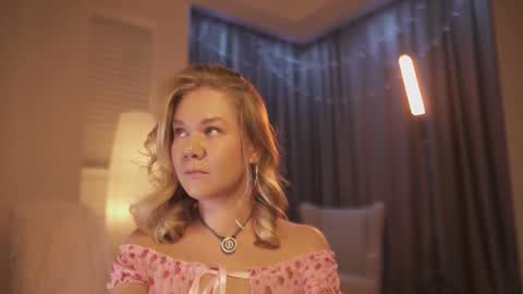 Annie online show from January 17, 2026, 2:38 am