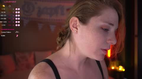 Snapshot of _the_sun_ chatting on September 25, 2025, 7:17 pm Evi online show from September 25, 2025, 7:17 pm