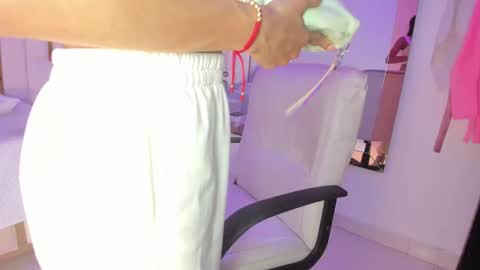 Rousse  online show from December 16, 2025, 8:03 pm