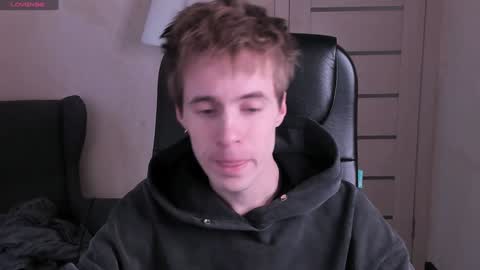 Snapshot of _tokyo_ghoul chatting on December 4, 2024, 10:02 am _tokyo_ghoul online show from December 4, 2024, 10:02 am