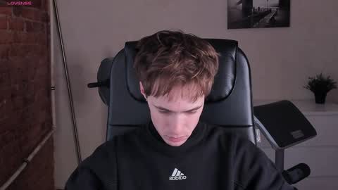 Snapshot of _tokyo_ghoul chatting on January 12, 2025, 10:12 am _tokyo_ghoul online show from January 12, 2025, 10:12 am