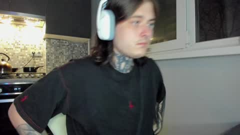 Snapshot of _torfin_ chatting on December 1, 2024, 11:36 pm _torfin_ online show from December 1, 2024, 11:36 pm