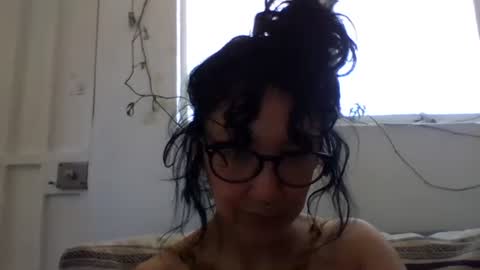 _tutti_frutti_ online show from February 6, 2025, 7:29 pm