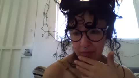 _tutti_frutti_ online show from February 13, 2025, 9:38 pm