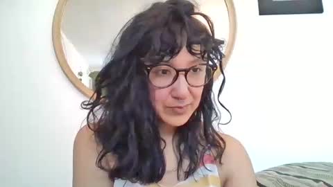 _tutti_frutti_ online show from December 13, 2025, 9:53 pm